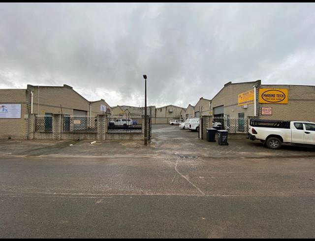 150M² WAREHOUSE TO LET IN STRAND INDUSTRIA